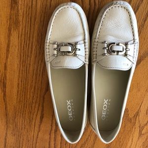 Like new - Geox Respira Flat Shoes